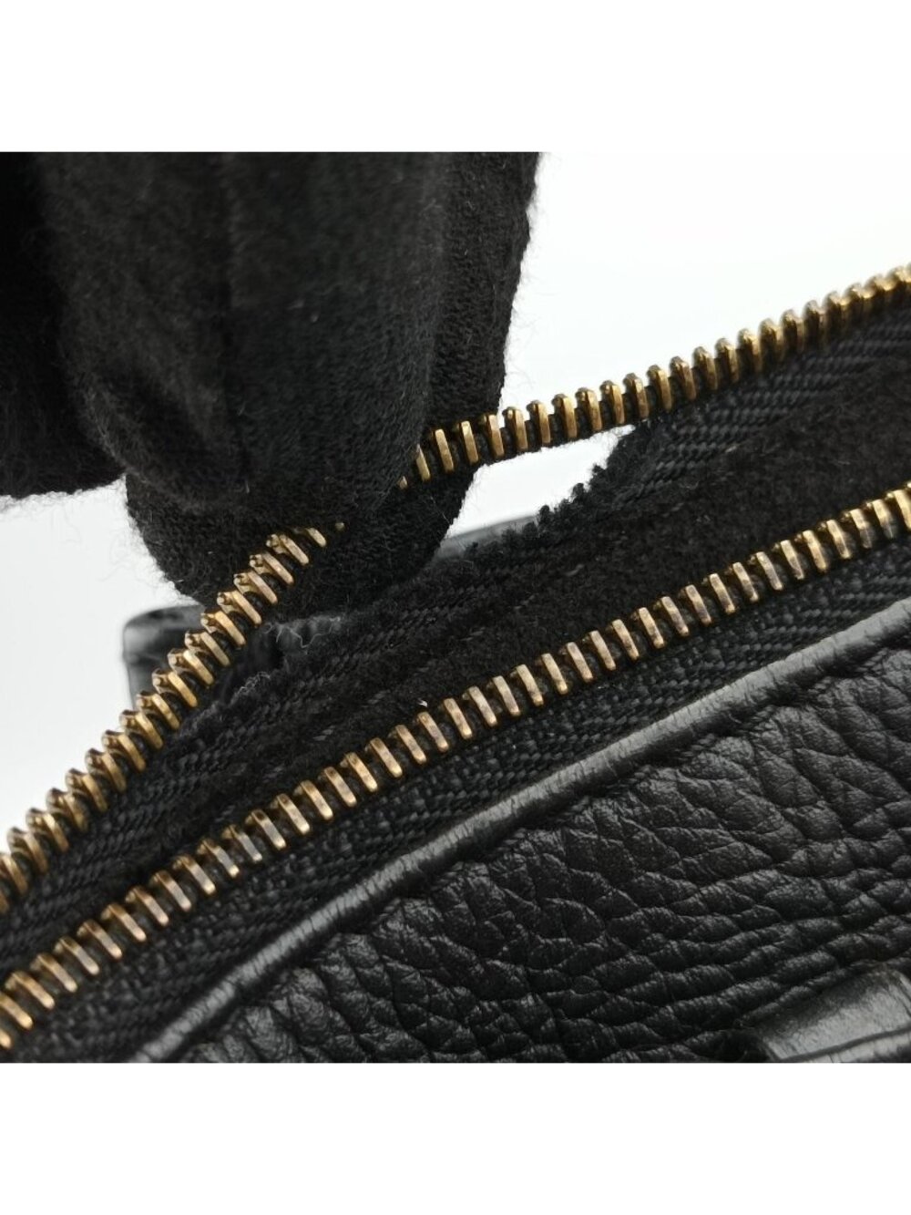 Louis Vuitton Lockme Black Leather Handbag - Picture 14 of 15